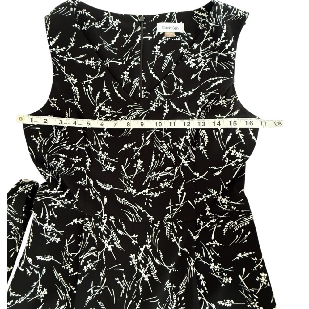 Calvin Klein Black White Floral Jumpsuit Wide Leg Belted Size 10 Cropped - Picture 8 of 10